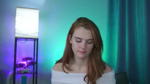 Snapshot of foxy_cute4you chatting on 02-21-26, 10:44 Eva online show from 02-21-26, 10:44