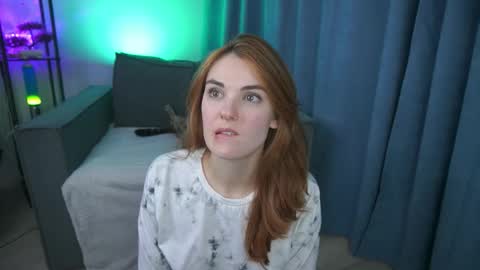 Snapshot of foxy_cute4you chatting on 02-28-26, 09:27 Eva online show from 02-28-26, 09:27