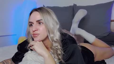 Snapshot of foxy_kimmi chatting on 12-03-25, 07:05 Foxy Kimmi online show from 12-03-25, 07:05