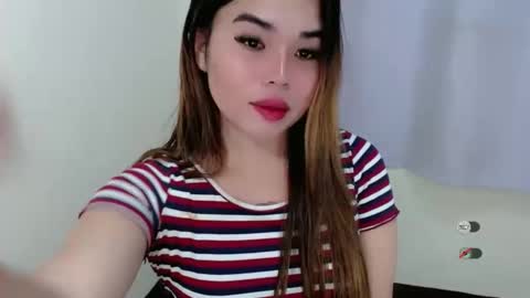 Snapshot of foxy_lei chatting on 10-23-25, 11:24 foxy_lei online show from 10-23-25, 11:24