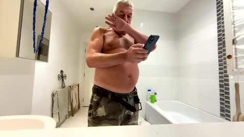 Snapshot of foxy_silver chatting on 03-18-26, 07:39 foxy_silver online show from 03-18-26, 07:39