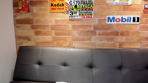 Snapshot of foxy_trululu chatting on 05-28-26, 02:42 Miss Trululu online show from 05-28-26, 02:42
