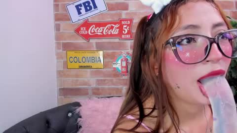 Miss Vilma online show from 04-21-26, 06:12