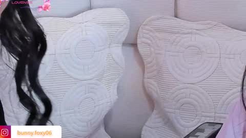 FOXY AND BUNNY online show from 03-08-26, 04:27