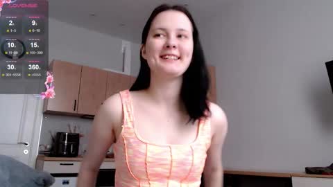 Snapshot of foxydollkate chatting on 11-13-25, 04:11 Kate online show from 11-13-25, 04:11