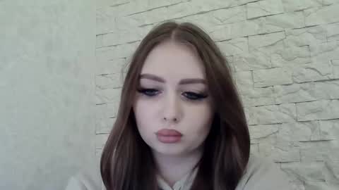 Snapshot of foxyflaree chatting on 12-03-25, 11:30 Alice online show from 12-03-25, 11:30