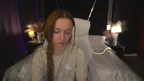 Maya online show from 11-03-25, 01:56