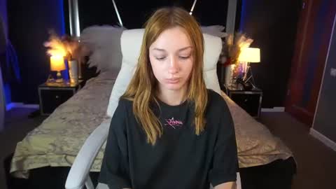 Snapshot of foxymayy chatting on 07-21-26, 01:02 Maya online show from 07-21-26, 01:02