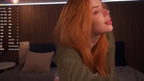 Snapshot of foxyrise chatting on 11-29-25, 06:38 Jane Foxy online show from 11-29-25, 06:38