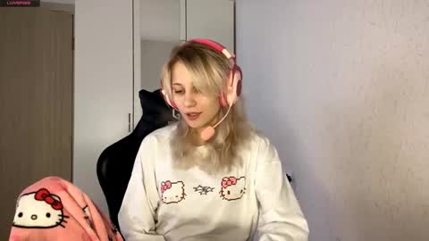 Kate online show from 11-30-25, 09:35