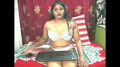 Snapshot of foxyyindian chatting on 12-02-25, 06:30 foxyyindian online show from 12-02-25, 06:30