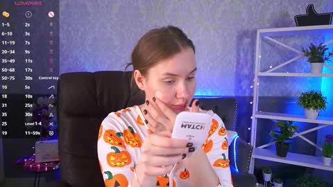 Kate online show from 11-21-25, 02:54