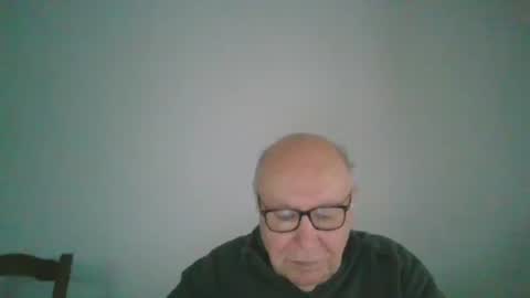 Snapshot of fra94 chatting on 02-14-25, 02:23 fra94 online show from 02-14-25, 02:23