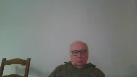 Snapshot of fra94 chatting on 01-16-26, 10:47 fra94 online show from 01-16-26, 10:47
