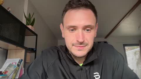 Snapshot of fraisetagada359 chatting on 11-02-25, 11:12 fraisetagada359 online show from 11-02-25, 11:12