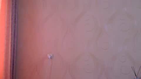 frame_tamer888 online show from 07-05-26, 11:17