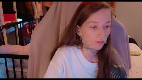 Snapshot of fran_bow chatting on 05-22-26, 02:55 fran_bow online show from 05-22-26, 02:55