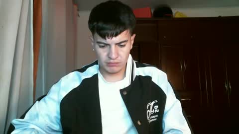Snapshot of franccesco_699 chatting on 12-24-24, 12:22 franccesco_699 online show from 12-24-24, 12:22
