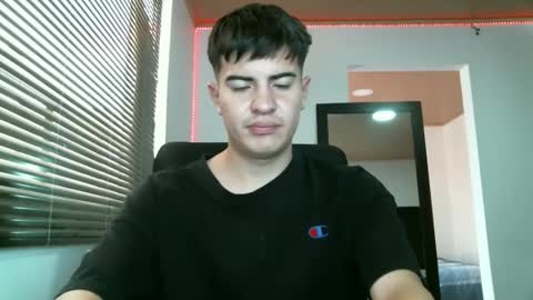 Snapshot of franccesco_699 chatting on 12-24-24, 06:17 franccesco_699 online show from 12-24-24, 06:17