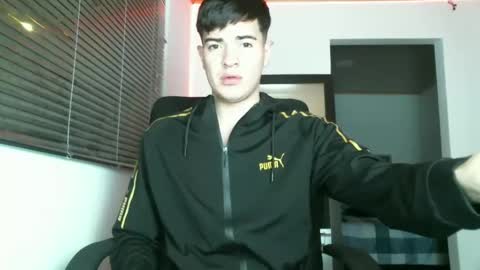 Snapshot of franccesco_699 chatting on 12-25-24, 11:20 franccesco_699 online show from 12-25-24, 11:20