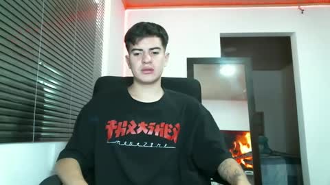 Snapshot of franccesco_699 chatting on 01-12-25, 04:40 franccesco_699 online show from 01-12-25, 04:40