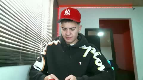 Snapshot of franccesco_699 chatting on 01-19-25, 04:57 franccesco_699 online show from 01-19-25, 04:57