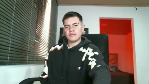 Snapshot of franccesco_699 chatting on 01-27-25, 04:11 franccesco_699 online show from 01-27-25, 04:11