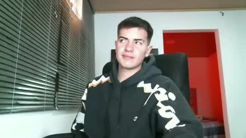 Snapshot of franccesco_699 chatting on 01-31-25, 05:32 franccesco_699 online show from 01-31-25, 05:32
