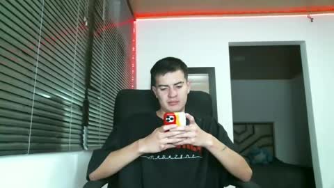 Snapshot of franccesco_699 chatting on 02-03-25, 02:03 franccesco_699 online show from 02-03-25, 02:03