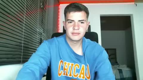 Snapshot of franccesco_699 chatting on 02-16-25, 01:58 franccesco_699 online show from 02-16-25, 01:58