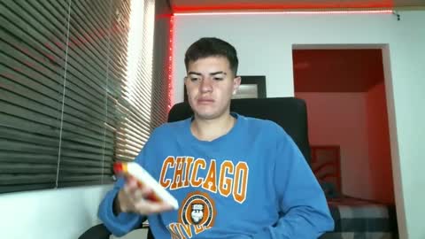 Snapshot of franccesco_699 chatting on 02-21-25, 04:16 franccesco_699 online show from 02-21-25, 04:16