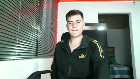Snapshot of franccesco_699 chatting on 02-21-25, 11:10 franccesco_699 online show from 02-21-25, 11:10