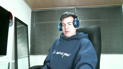 Snapshot of franccesco_699 chatting on 03-01-25, 01:22 franccesco_699 online show from 03-01-25, 01:22