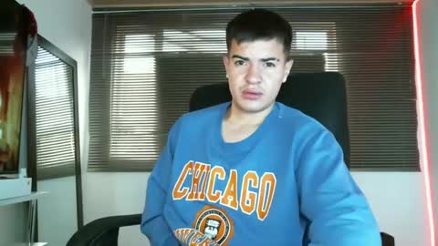 Snapshot of franccesco_699 chatting on 03-01-25, 03:27 franccesco_699 online show from 03-01-25, 03:27