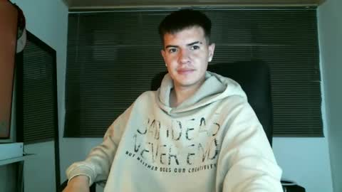 Snapshot of franccesco_699 chatting on 03-01-25, 10:53 franccesco_699 online show from 03-01-25, 10:53