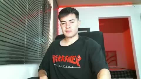 Snapshot of franccesco_699 chatting on 03-08-25, 04:17 franccesco_699 online show from 03-08-25, 04:17