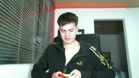Snapshot of franccesco_699 chatting on 03-11-25, 11:37 franccesco_699 online show from 03-11-25, 11:37