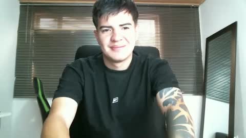 Snapshot of franccesco_699 chatting on 09-09-25, 04:06 franccesco_699 online show from 09-09-25, 04:06