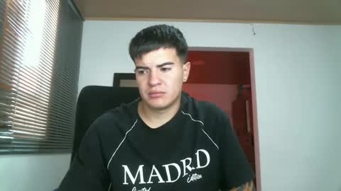 Snapshot of franccesco_699 chatting on 09-24-25, 05:27 franccesco_699 online show from 09-24-25, 05:27