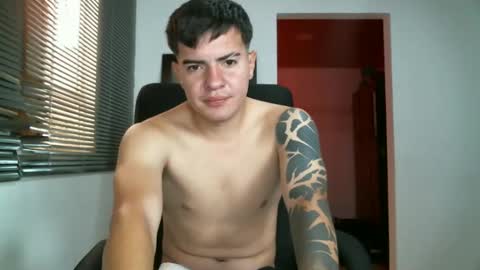 Snapshot of franccesco_699 chatting on 10-04-25, 03:32 franccesco_699 online show from 10-04-25, 03:32