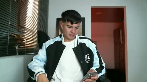 Snapshot of franccesco_699 chatting on 10-16-25, 09:27 franccesco_699 online show from 10-16-25, 09:27