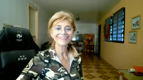 francelune online show from 04-04-26, 02:03