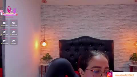          online show from 10-12-25, 02:27