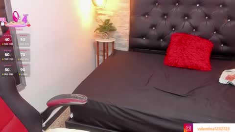          online show from 10-18-25, 03:35