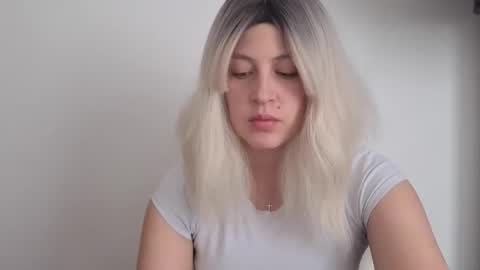 Snapshot of francescaasmith chatting on 05-28-26, 09:12 Francesca online show from 05-28-26, 09:12