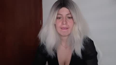 Snapshot of francescaasmith chatting on 07-02-26, 09:43 Francesca online show from 07-02-26, 09:43