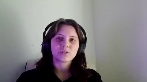 Lily online show from 06-17-26, 11:34