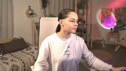 Snapshot of francescacavaliere chatting on 04-29-26, 06:50 Francesca online show from 04-29-26, 06:50