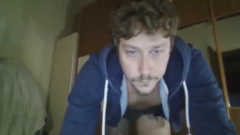 Snapshot of francesco_831115 chatting on 10-13-25, 05:46 francesco_831115 online show from 10-13-25, 05:46