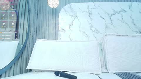 franchesca_de_luca online show from 02-18-25, 12:37